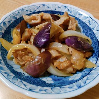 豚肉と玉ねぎとなすの生姜風味炒め